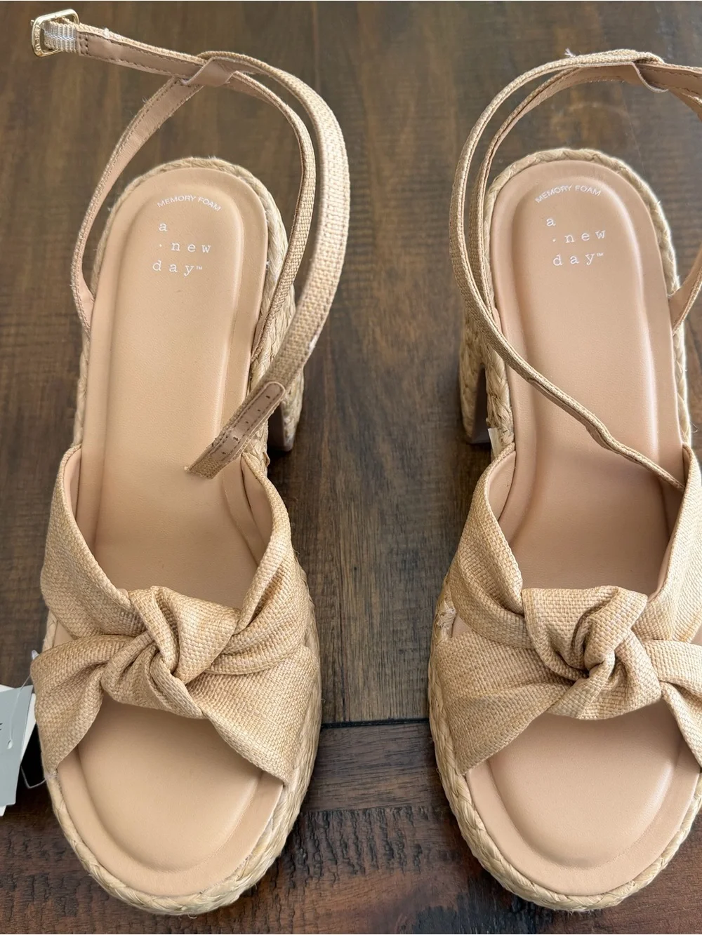 NWT Platform Rafia Heeled Sandals